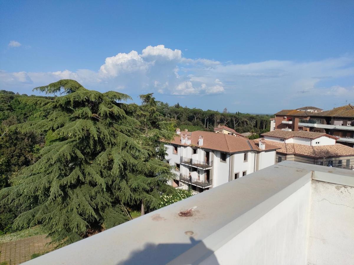 Francigena Sutri Apartment Con Posto Auto Riservato E Coperto מראה חיצוני תמונה